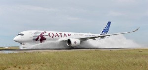 A350_XWB_water_ingestion_test_Istres___1_