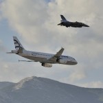 Σχηματισμός F-16 ΖΕΥΣ και Airbus A320 της AEGEAN-1