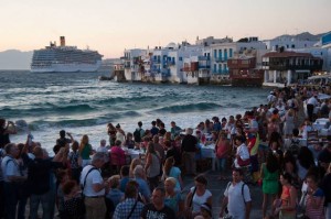 1280px-Little_Venice_quay_flooded_with_tourists._Mykonos_island._Cyclades,_Agean_Sea,_Greece