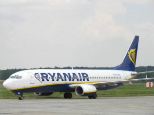 Ryanair_B737_Altenburg-Nobitz_02_2