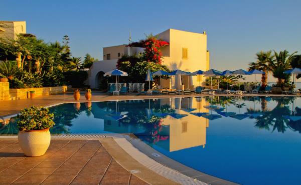Το Nana Beach έλαβε υψηλές βαθμολογίες στο Holiday Check