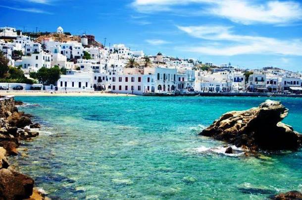 Τhe Times: Η Μύκονος κορυφαίος καλοκαιρινός προορισμός