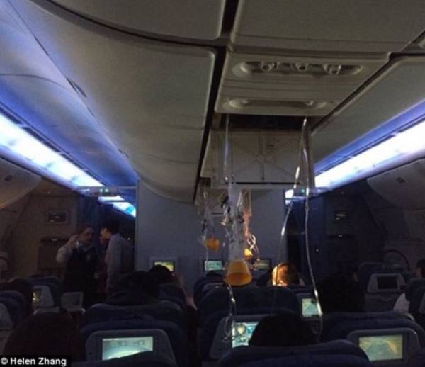 Στο νοσοκομείο επιβάτες αεροπλάνου λόγω σοβαρών αναταράξεων