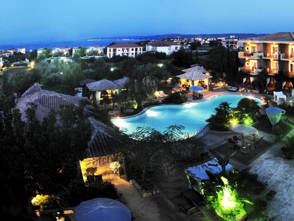 Achtis Hotel, Ελλάδα