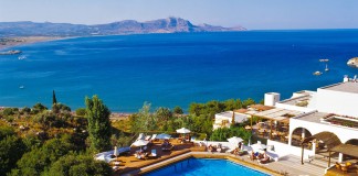 Daily Mail: 480 ξενοδοχεία στην Ελλάδα πωλούνται κάτω από 250.000€!