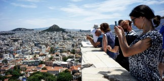 Αύξηση κατά 7,1% στις αφίξεις το 2015 με 23,6 εκατ. τουρίστες