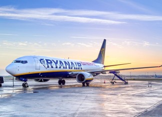 Ο Δανός πρωθυπουργός κατηγορείται επειδή ταξίδεψε με τη Ryanair!