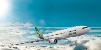 Δραματική προσγείωση αεροπλάνου σε αεροδρόμιο του Λονδίνου