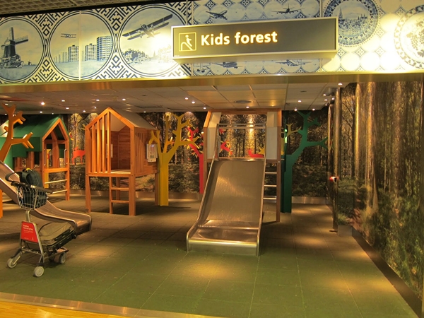 original_Best Airports for Kids-Kids Forest-Amsterdam Schipol
