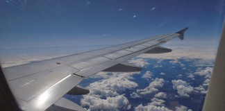 Γιατί πρέπει να αφήνουμε ανοιχτό το κάλυμμα του παραθύρου στην προσγείωση