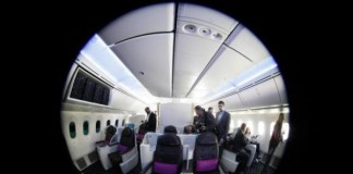 Ποια αεροπορική ξήλωσε τα καθίσματα από δύο Dreamliner και γιατί