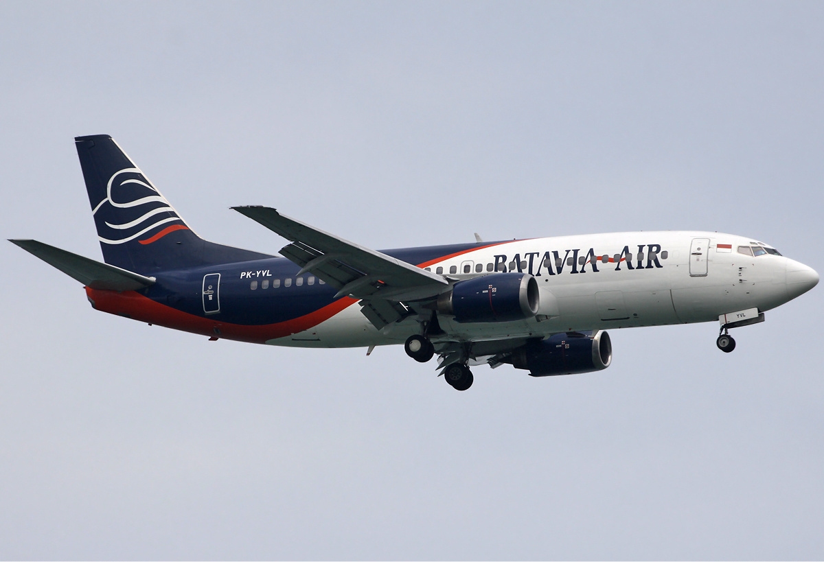 Batavia_Air_Boeing_737-300_Spijkers