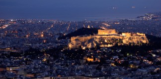 Πέφτουν οι πληρότητες των ξενοδοχείων από τα ιδιωτικά ενοικιαζόμενα