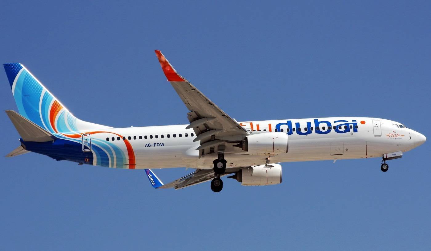 flydubai-b738