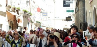 Euromonitor International: Ο κόσμος θα γεμίσει από Κινέζους τουρίστες