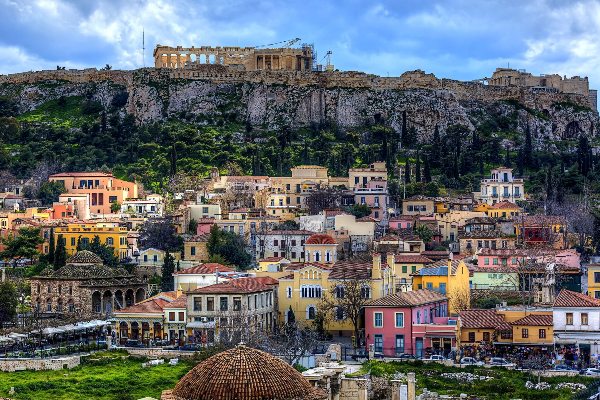 plaka-area-and-the-acropolis-on-an-autumn-day