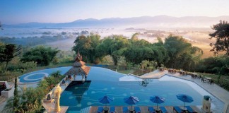 Ταϊλάνδη: Αναστέλλονται τα ταξίδια από την Ινδία