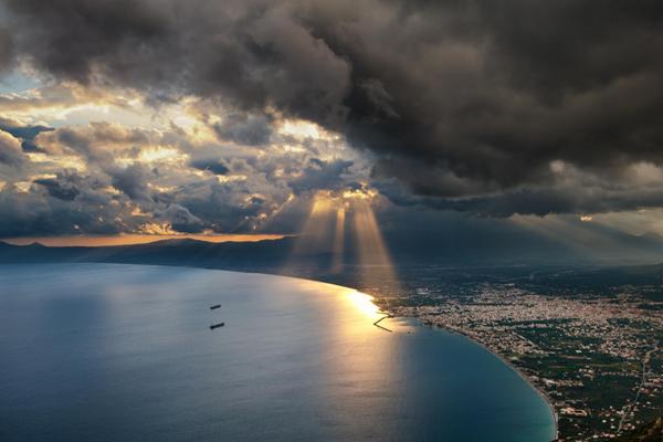 Stormy-sunset-over-Kalamata-Greece-