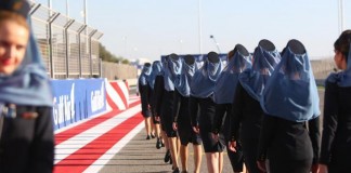 Αεροσυνοδοί της Air France αρνούνται να φοράνε μαντίλα στο Ιράν