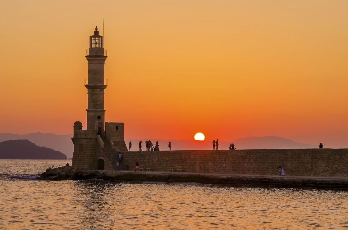 chania-tajidiwtikos-odhgos-jenodocheia-dromologia-ajiotheata-kai-plhrofories-gia-ta-chania-sthn-krhth-lighthouse-in-chania-crete-57-ccdf