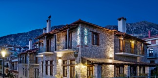 Αράχωβα, μια γραφική και παραδοσιακή κοσμοπολίτισσα