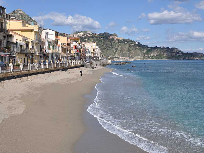 giardini_naxos_spiaggia