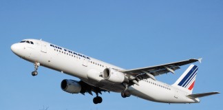 Σε απεργία προχωρούν οι εργαζόμενοι της Air France