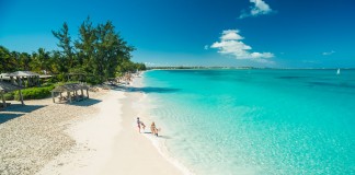 ΙΝΣΕΤΕ: Αφίξεις και οικονομία