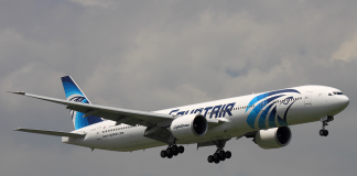 Συντρίμμια του Airbus της Egypt Αir ανοιχτά της Αλεξάνδρειας