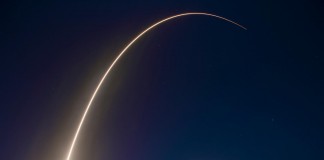 Επιτυχής εκτόξευση και προσνήωση πυραύλου της SpaceX