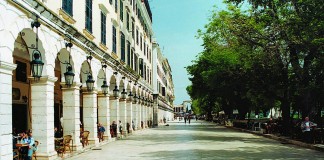 TripAdvisor: Κρήτη και Κέρκυρα στους φθηνότερους προορισμούς για τους Βρετανούς