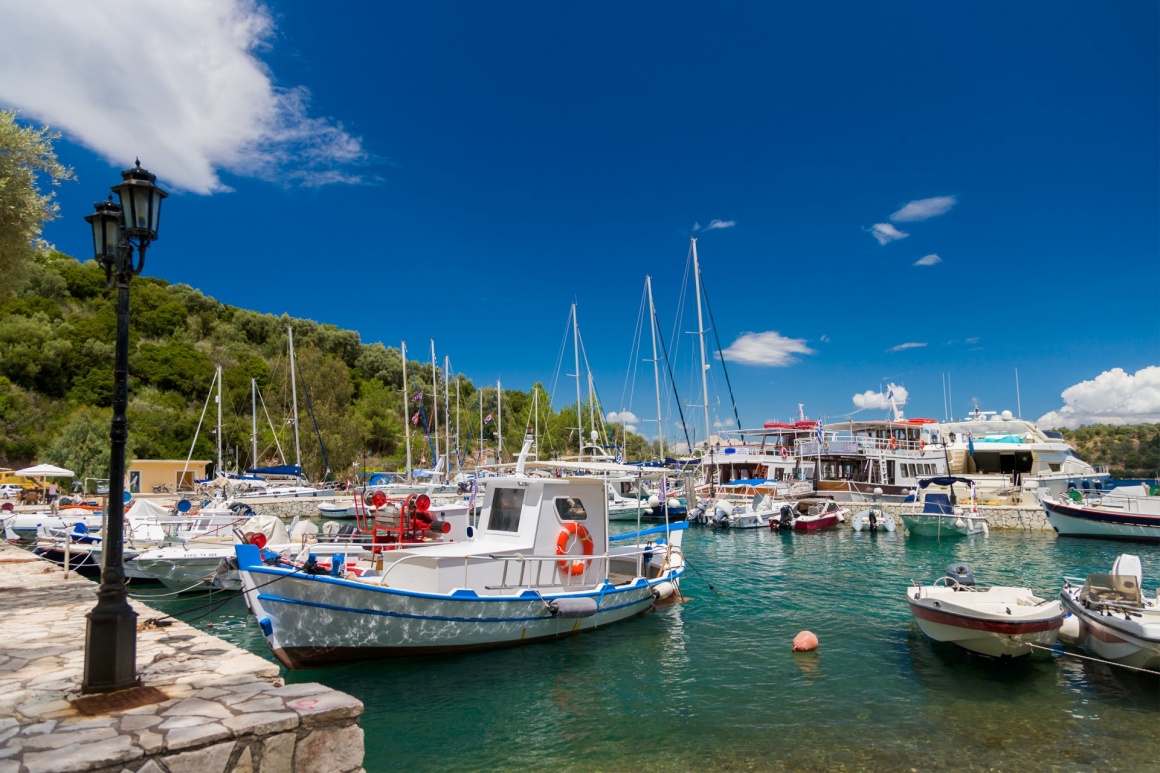 meganhsi-leykada-fishing-boat-in-the-harbor-of-meganisi-island-in-lefkada-greece-124-