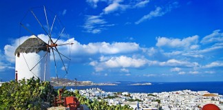 Οι Times προβάλλουν τη Μύκονο