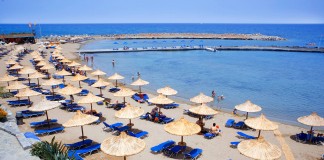 Τρίτη η Ελλάδα στις Γαλάζιες Σημαίες για το 2016