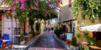 Travel+Leisure: Η Αθήνα στις πιο ρομαντικές πόλεις