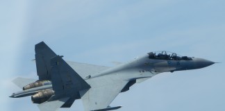 Διασώθηκε ο ένας εκ των πιλότων του μαχητικού που κατέπεσε στο Βιετνάμ