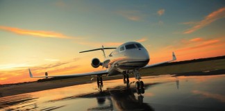 O Μασκ δίνει 5.000$ για να σβήσει 19χρονος το Twitter του που παρακολουθεί το αεροπλάνο του