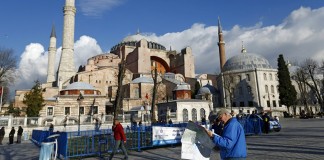 Σε «ελεύθερη πτώση» ο τουρκικός τουρισμός