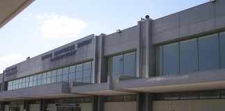 Στα Χανιά το check in γίνεται και… χειρόγραφα! (Photos)