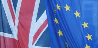 Διαμαρτυρίες για τα ξενοδοχεία καραντίνας στη Βρετανία- «Είμαστε σαν αιχμάλωτοι»