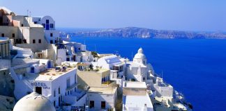 Ύμνοι του Paris Match για τα ελληνικά νησιά