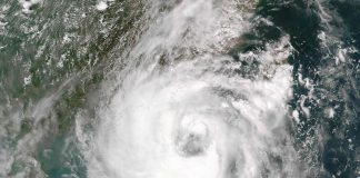 Ακυρώσεις πτήσεων στο Χονγκ Κονγκ λόγω τυφώνα