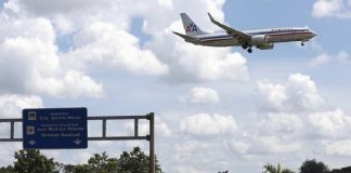 Προσγειώνεται στην Κούβα αμερικανικό αεροσκάφος μετά από 50 χρόνια