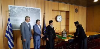 Υποδοχή λειψανοθήκης του Αγ. Σιλουανού από τον Επ. Πρόξενο Λευκορωσίας Μπόρις Μουζενίδη