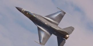 Σοκαριστικό βίντεο με ακυβέρνητο F-16 να βουτάει προς το έδαφος