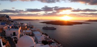 Travelplanet24: Ποια νησιά επέλεξαν φέτος το καλοκαίρι οι Έλληνες