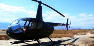 Ναύπλιο: Ελικόπτερο προσγειώθηκε πάνω σε παραλία (Video)