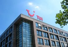 TUI UK: Ακυρώνει όλα τα πακέτα διακοπών σε Βαλεαρίδες & Κανάριες Νήσους έως 4/8
