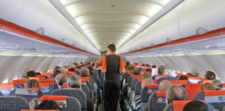 Ραγδαία αύξηση των περιστατικών ανάρμοστης συμπεριφοράς στα αεροπλάνα