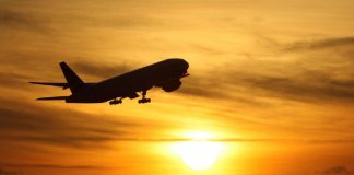 «Καρδιοχτύπια» στο Λονδίνο – Παραλίγο σύγκρουση drone με αεροσκάφος